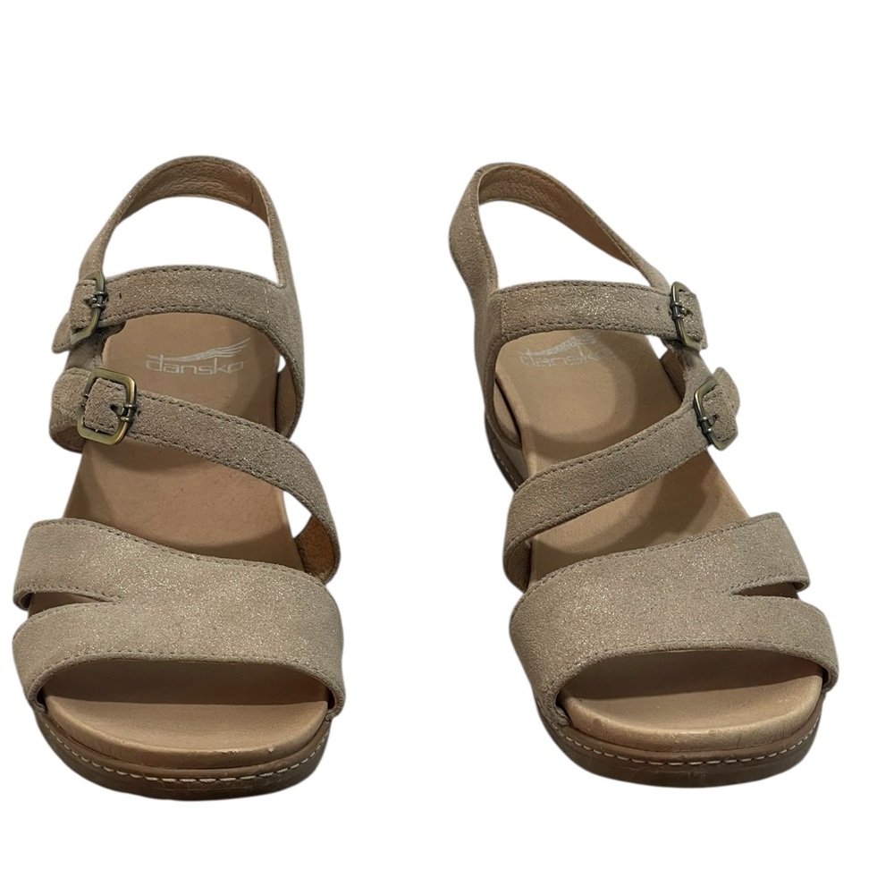 Dansko Angela Tan Metallic Nubuck Strappy Sandals. Open toe, wedge. Size 39 GUC - Picture 4 of 10
